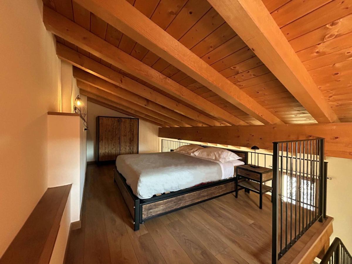 La Volpe Rossa Rooms And Apartments San Felice del Benaco Zewnętrze zdjęcie