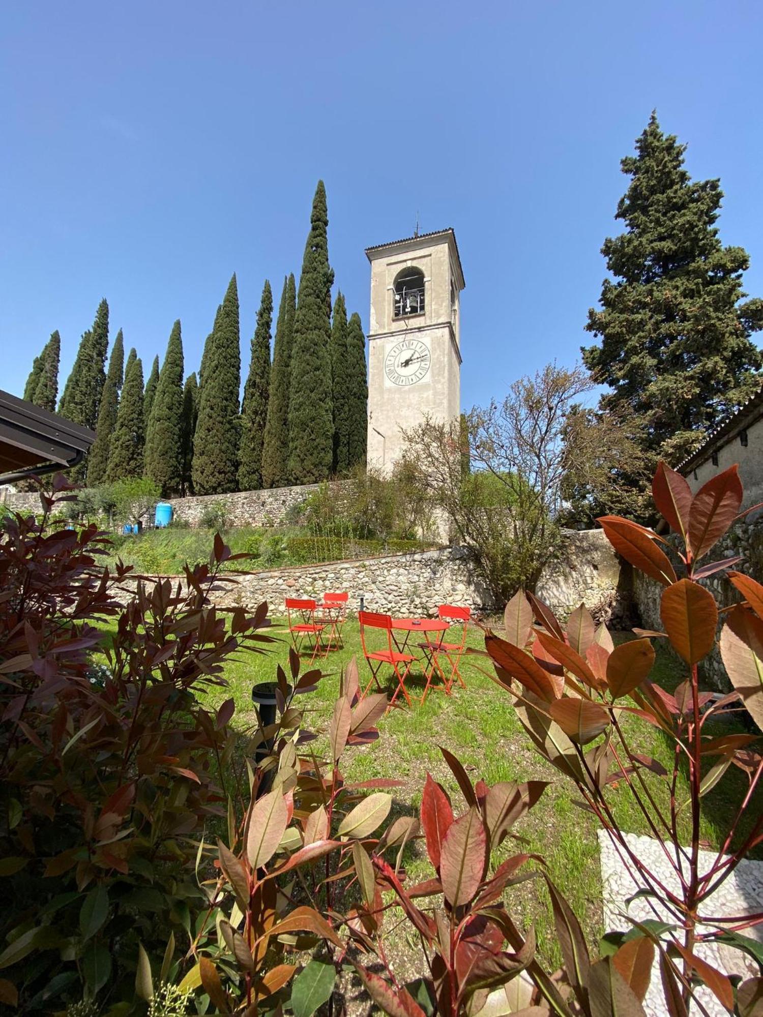 La Volpe Rossa Rooms And Apartments San Felice del Benaco Zewnętrze zdjęcie