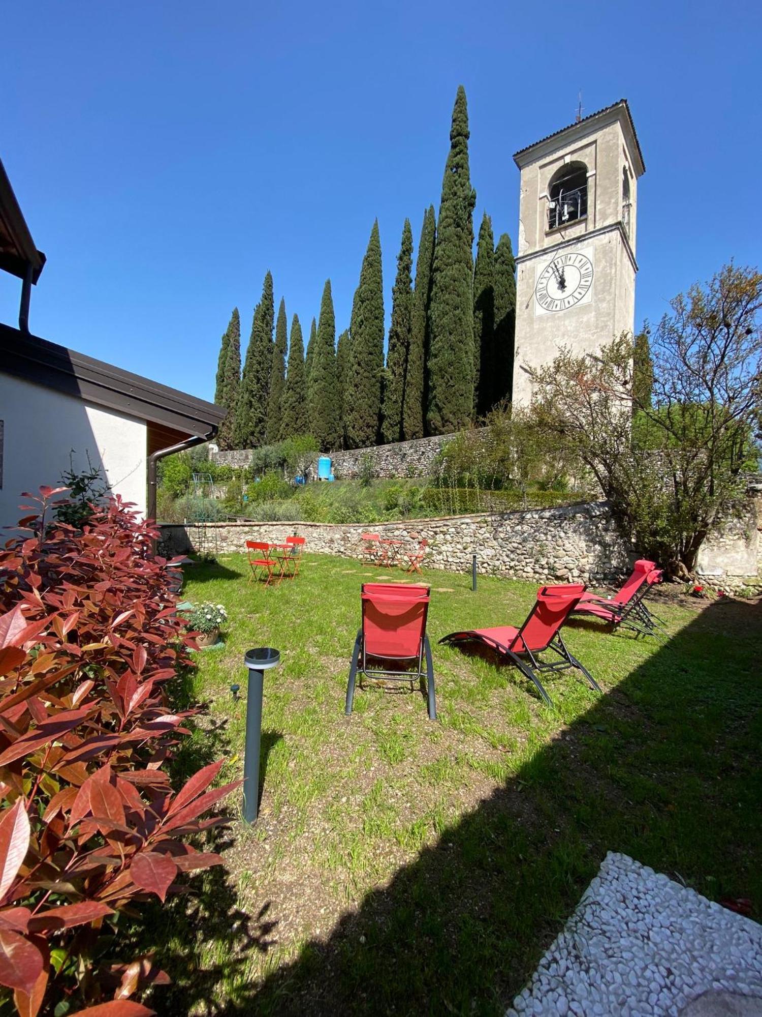 La Volpe Rossa Rooms And Apartments San Felice del Benaco Zewnętrze zdjęcie